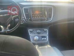 Chrysler 200
